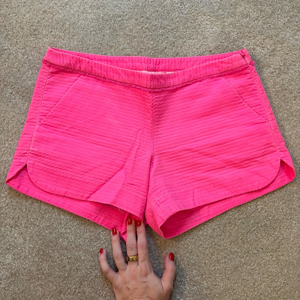 Lilly Pulitzer hot pink adie short